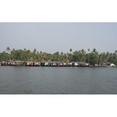 houseboat-110